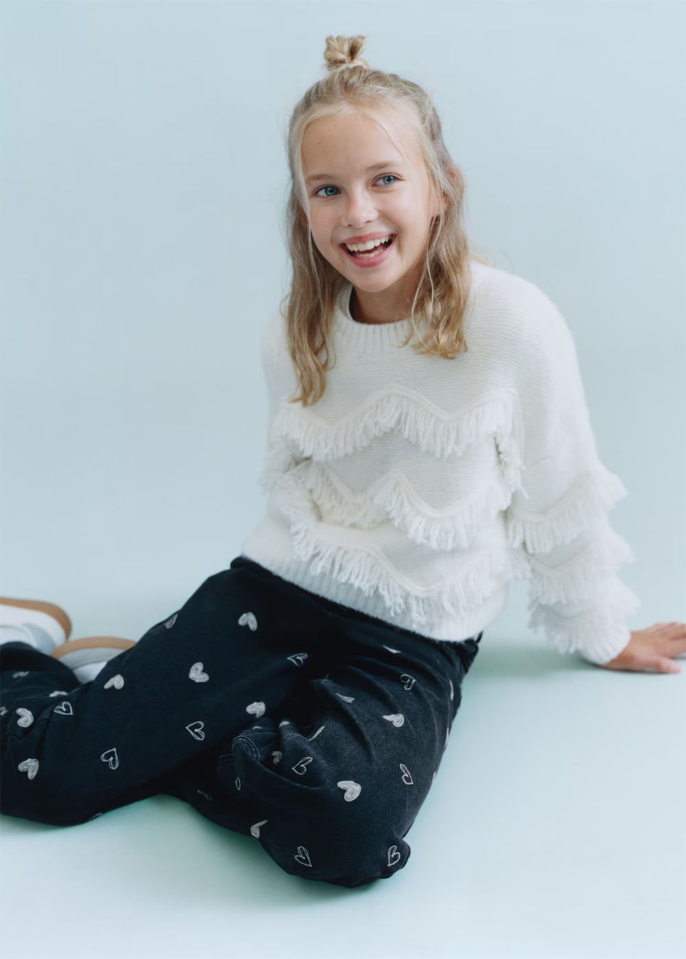 Jeans with embroidered heart - Image 3